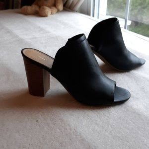 Opened toe boot heel